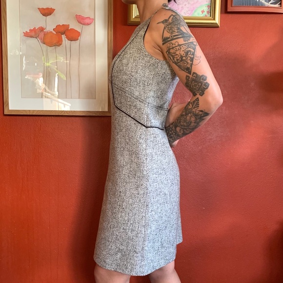 LIKENew White House Black Market Gray Casual Dress - Picture 3 of 14